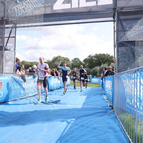 25.08.2024 - Elbe Triathlon Hamburg H.Heesch http://msf.ph/oto/6885081 25.08.2024 11:23:17 Ziel 205, 558, 645, 654, 727, 1845 meine-sportfotos.de