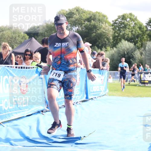 25.08.2024 - Elbe Triathlon Hamburg H.Heesch http://msf.ph/oto/6885087 25.08.2024 11:30:55 Ziel 630, 719, 753, 796, 1435 meine-sportfotos.de