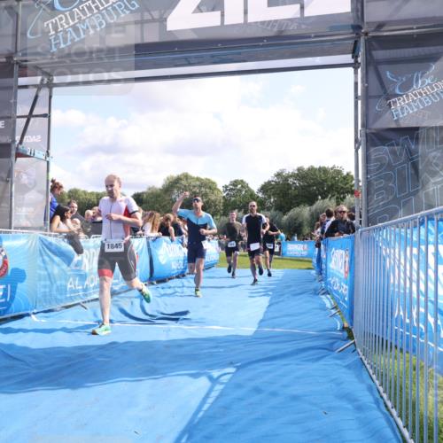 25.08.2024 - Elbe Triathlon Hamburg H.Heesch http://msf.ph/oto/6885088 25.08.2024 11:23:17 Ziel 205, 558, 645, 654, 727, 1845 meine-sportfotos.de