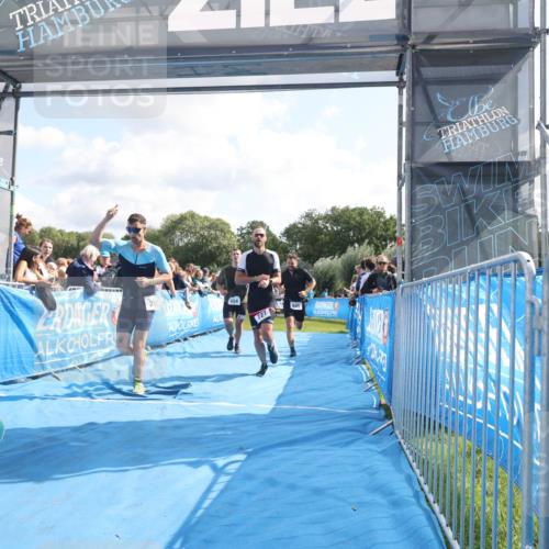 25.08.2024 - Elbe Triathlon Hamburg H.Heesch http://msf.ph/oto/6885092 25.08.2024 11:23:18 Ziel 205, 558, 645, 654, 727, 1845 meine-sportfotos.de