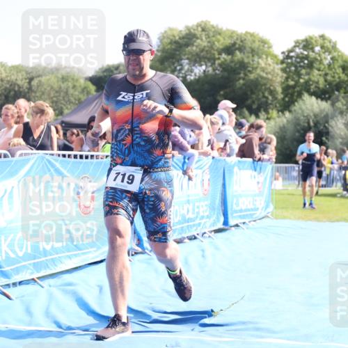 25.08.2024 - Elbe Triathlon Hamburg H.Heesch http://msf.ph/oto/6885095 25.08.2024 11:30:55 Ziel 630, 719, 753, 796, 1435 meine-sportfotos.de