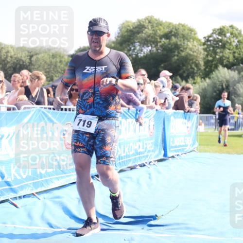 25.08.2024 - Elbe Triathlon Hamburg H.Heesch http://msf.ph/oto/6885099 25.08.2024 11:30:56 Ziel 630, 719, 753, 796, 1435 meine-sportfotos.de