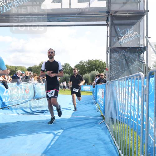 25.08.2024 - Elbe Triathlon Hamburg H.Heesch http://msf.ph/oto/6885108 25.08.2024 11:23:19 Ziel 205, 645, 654, 727, 1845 meine-sportfotos.de