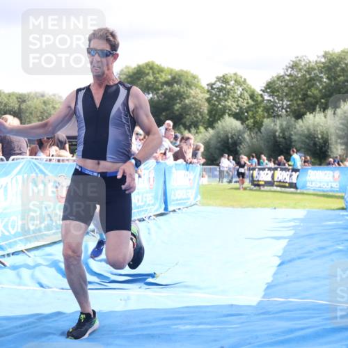 25.08.2024 - Elbe Triathlon Hamburg H.Heesch http://msf.ph/oto/6885154 25.08.2024 11:31:01 Ziel 630, 719, 753, 1433, 1435 meine-sportfotos.de