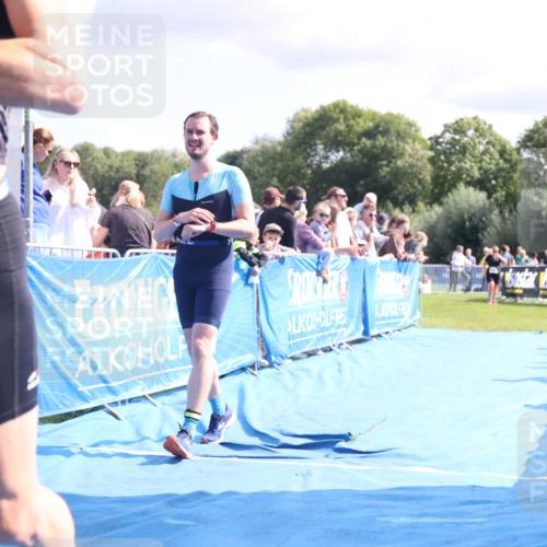 25.08.2024 - Elbe Triathlon Hamburg H.Heesch http://msf.ph/oto/6885162 25.08.2024 11:31:01 Ziel 630, 719, 753, 1433, 1435 meine-sportfotos.de