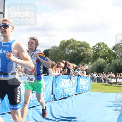 25.08.2024 - Elbe Triathlon Hamburg H.Heesch http://msf.ph/oto/6885205 25.08.2024 11:23:49 Ziel 560, 612 meine-sportfotos.de