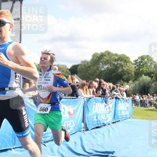 25.08.2024 - Elbe Triathlon Hamburg H.Heesch http://msf.ph/oto/6885210 25.08.2024 11:23:49 Ziel 560, 612 meine-sportfotos.de