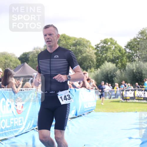 25.08.2024 - Elbe Triathlon Hamburg H.Heesch http://msf.ph/oto/6885213 25.08.2024 11:31:09 Ziel 300, 752, 1433 meine-sportfotos.de