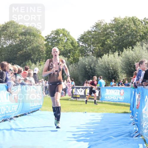 25.08.2024 - Elbe Triathlon Hamburg H.Heesch http://msf.ph/oto/6885234 25.08.2024 11:23:59 Ziel 776 meine-sportfotos.de