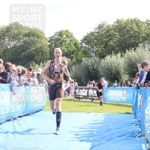 25.08.2024 - Elbe Triathlon Hamburg H.Heesch http://msf.ph/oto/6885238 25.08.2024 11:23:59 Ziel 776 meine-sportfotos.de