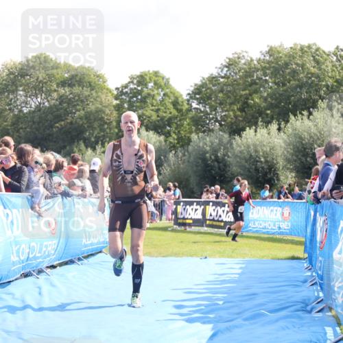 25.08.2024 - Elbe Triathlon Hamburg H.Heesch http://msf.ph/oto/6885242 25.08.2024 11:23:59 Ziel 776 meine-sportfotos.de