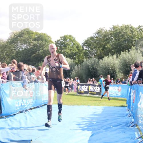 25.08.2024 - Elbe Triathlon Hamburg H.Heesch http://msf.ph/oto/6885249 25.08.2024 11:23:59 Ziel 776 meine-sportfotos.de