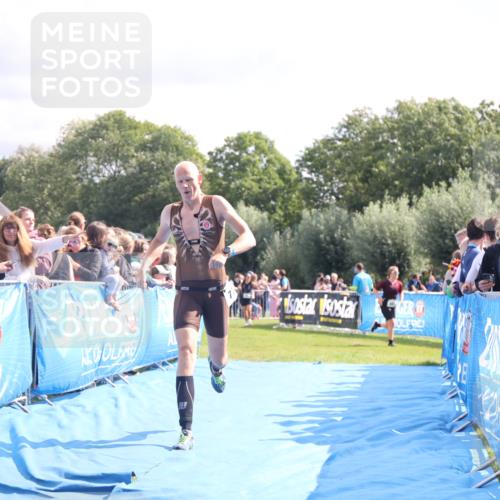25.08.2024 - Elbe Triathlon Hamburg H.Heesch http://msf.ph/oto/6885253 25.08.2024 11:23:59 Ziel 776 meine-sportfotos.de