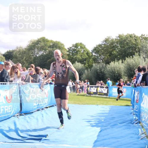 25.08.2024 - Elbe Triathlon Hamburg H.Heesch http://msf.ph/oto/6885257 25.08.2024 11:23:59 Ziel 776 meine-sportfotos.de