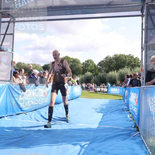 25.08.2024 - Elbe Triathlon Hamburg H.Heesch http://msf.ph/oto/6885279 25.08.2024 11:24:00 Ziel 776 meine-sportfotos.de