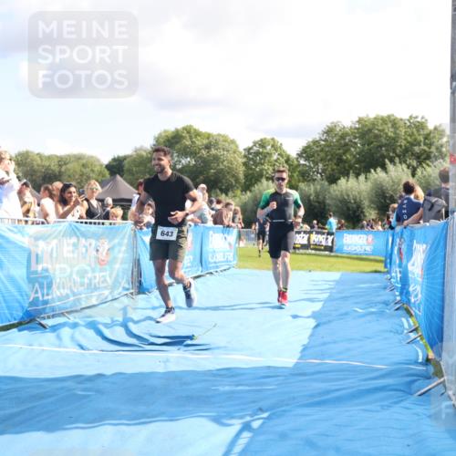 25.08.2024 - Elbe Triathlon Hamburg H.Heesch http://msf.ph/oto/6885284 25.08.2024 11:31:23 Ziel 356, 587, 643, 752, 761 meine-sportfotos.de
