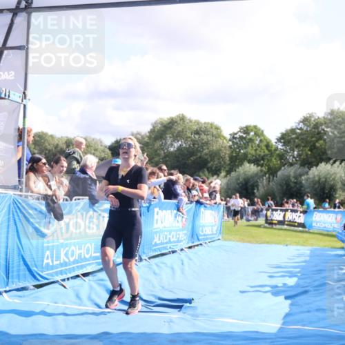 25.08.2024 - Elbe Triathlon Hamburg H.Heesch http://msf.ph/oto/6885307 25.08.2024 11:24:12 Ziel 506, 648 meine-sportfotos.de