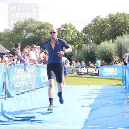 25.08.2024 - Elbe Triathlon Hamburg H.Heesch http://msf.ph/oto/6885320 25.08.2024 11:31:27 Ziel 356, 366, 587, 643, 736, 761 meine-sportfotos.de