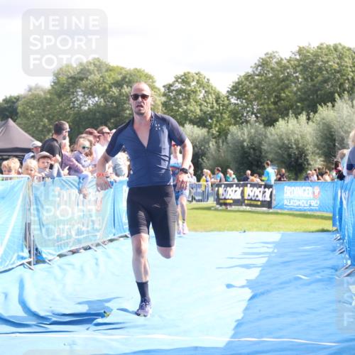25.08.2024 - Elbe Triathlon Hamburg H.Heesch http://msf.ph/oto/6885326 25.08.2024 11:31:27 Ziel 356, 366, 587, 643, 736, 761 meine-sportfotos.de