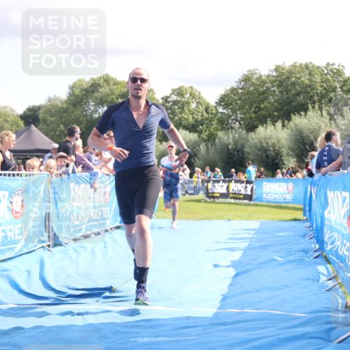 25.08.2024 - Elbe Triathlon Hamburg H.Heesch http://msf.ph/oto/6885333 25.08.2024 11:31:27 Ziel 356, 366, 587, 643, 736, 761 meine-sportfotos.de