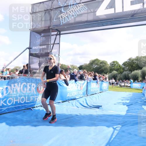 25.08.2024 - Elbe Triathlon Hamburg H.Heesch http://msf.ph/oto/6885334 25.08.2024 11:24:13 Ziel 506, 648 meine-sportfotos.de