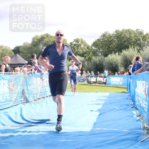 25.08.2024 - Elbe Triathlon Hamburg H.Heesch http://msf.ph/oto/6885335 25.08.2024 11:31:27 Ziel 356, 366, 587, 643, 736, 761 meine-sportfotos.de