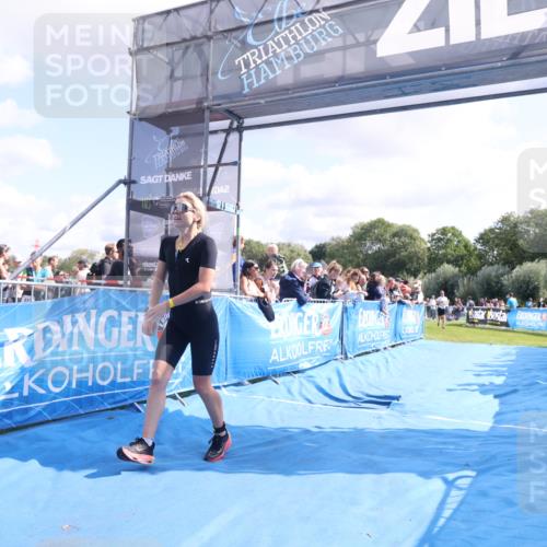 25.08.2024 - Elbe Triathlon Hamburg H.Heesch http://msf.ph/oto/6885338 25.08.2024 11:24:13 Ziel 506, 648 meine-sportfotos.de