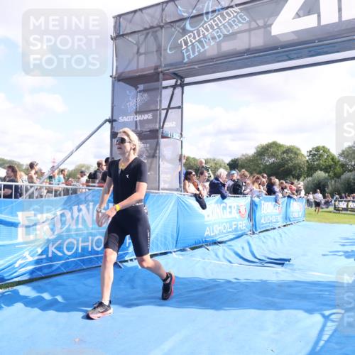 25.08.2024 - Elbe Triathlon Hamburg H.Heesch http://msf.ph/oto/6885343 25.08.2024 11:24:13 Ziel 506, 648 meine-sportfotos.de