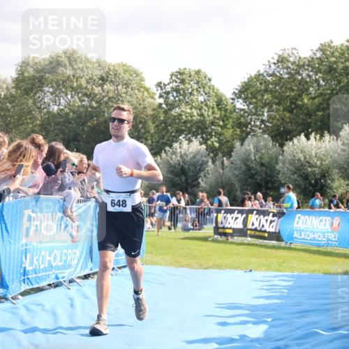 25.08.2024 - Elbe Triathlon Hamburg H.Heesch http://msf.ph/oto/6885345 25.08.2024 11:24:19 Ziel 506, 648 meine-sportfotos.de