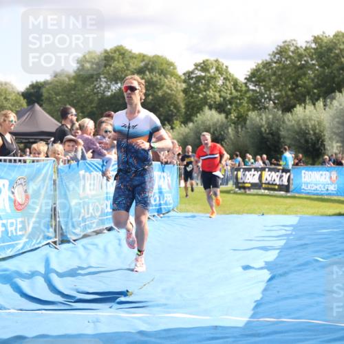 25.08.2024 - Elbe Triathlon Hamburg H.Heesch http://msf.ph/oto/6885350 25.08.2024 11:31:29 Ziel 356, 366, 587, 643, 736, 761 meine-sportfotos.de