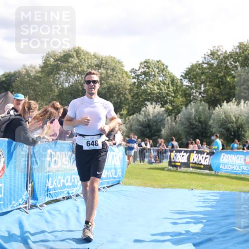 25.08.2024 - Elbe Triathlon Hamburg H.Heesch http://msf.ph/oto/6885358 25.08.2024 11:24:19 Ziel 506, 648 meine-sportfotos.de
