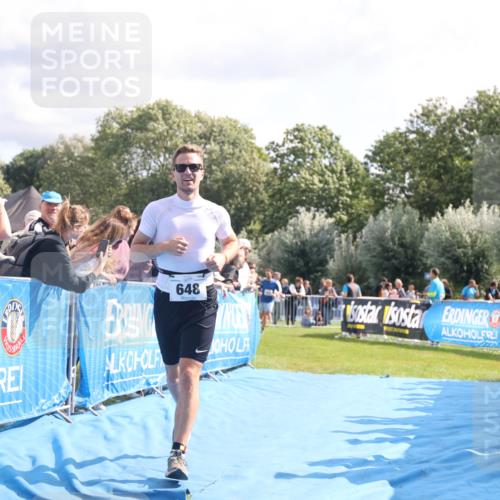 25.08.2024 - Elbe Triathlon Hamburg H.Heesch http://msf.ph/oto/6885360 25.08.2024 11:24:19 Ziel 506, 648 meine-sportfotos.de