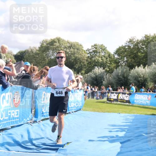25.08.2024 - Elbe Triathlon Hamburg H.Heesch http://msf.ph/oto/6885365 25.08.2024 11:24:19 Ziel 506, 648 meine-sportfotos.de