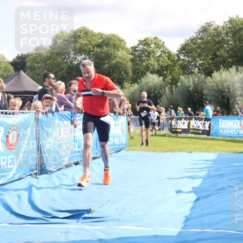 25.08.2024 - Elbe Triathlon Hamburg H.Heesch http://msf.ph/oto/6885368 25.08.2024 11:31:31 Ziel 356, 366, 587, 643, 711, 736, 761 meine-sportfotos.de