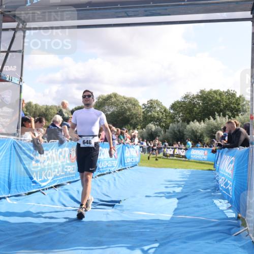 25.08.2024 - Elbe Triathlon Hamburg H.Heesch http://msf.ph/oto/6885385 25.08.2024 11:24:20 Ziel 255, 648 meine-sportfotos.de