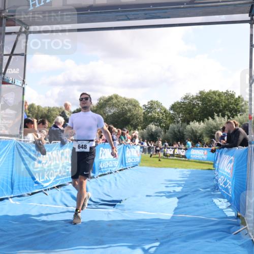 25.08.2024 - Elbe Triathlon Hamburg H.Heesch http://msf.ph/oto/6885389 25.08.2024 11:24:20 Ziel 255, 648 meine-sportfotos.de
