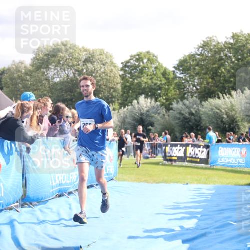 25.08.2024 - Elbe Triathlon Hamburg H.Heesch http://msf.ph/oto/6885399 25.08.2024 11:24:27 Ziel 255, 269, 327, 648, 697 meine-sportfotos.de