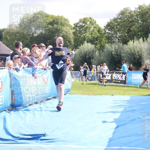 25.08.2024 - Elbe Triathlon Hamburg H.Heesch http://msf.ph/oto/6885400 25.08.2024 11:31:33 Ziel 366, 587, 711, 736, 761, 784 meine-sportfotos.de