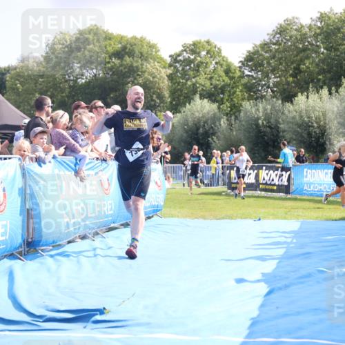 25.08.2024 - Elbe Triathlon Hamburg H.Heesch http://msf.ph/oto/6885402 25.08.2024 11:31:33 Ziel 366, 587, 711, 736, 761, 784 meine-sportfotos.de