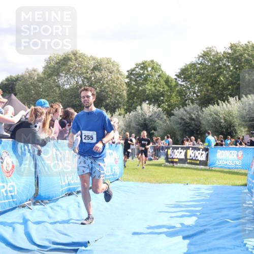 25.08.2024 - Elbe Triathlon Hamburg H.Heesch http://msf.ph/oto/6885403 25.08.2024 11:24:27 Ziel 255, 269, 327, 648, 697 meine-sportfotos.de