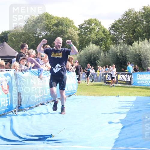 25.08.2024 - Elbe Triathlon Hamburg H.Heesch http://msf.ph/oto/6885410 25.08.2024 11:31:34 Ziel 366, 587, 711, 736, 761, 784 meine-sportfotos.de