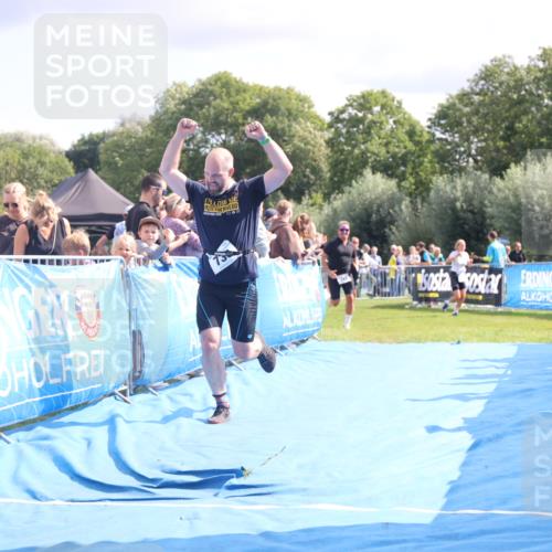 25.08.2024 - Elbe Triathlon Hamburg H.Heesch http://msf.ph/oto/6885415 25.08.2024 11:31:34 Ziel 366, 587, 711, 736, 761, 784 meine-sportfotos.de