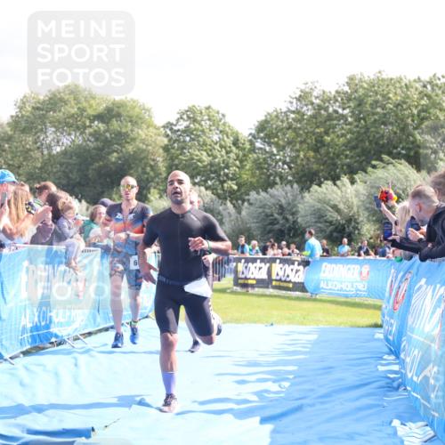 25.08.2024 - Elbe Triathlon Hamburg H.Heesch http://msf.ph/oto/6885444 25.08.2024 11:24:31 Ziel 255, 269, 327, 438, 534, 697 meine-sportfotos.de