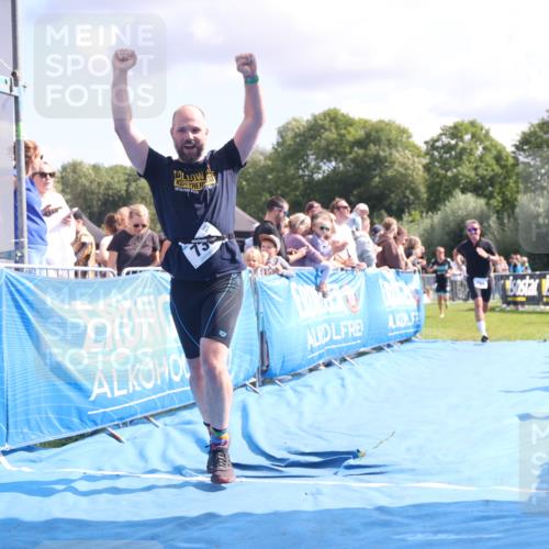 25.08.2024 - Elbe Triathlon Hamburg H.Heesch http://msf.ph/oto/6885449 25.08.2024 11:31:35 Ziel 366, 587, 711, 736, 761, 784 meine-sportfotos.de