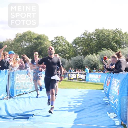 25.08.2024 - Elbe Triathlon Hamburg H.Heesch http://msf.ph/oto/6885452 25.08.2024 11:24:31 Ziel 255, 269, 327, 438, 534, 697 meine-sportfotos.de