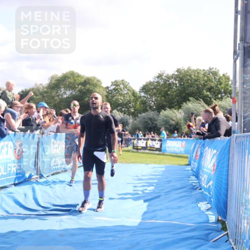 25.08.2024 - Elbe Triathlon Hamburg H.Heesch http://msf.ph/oto/6885462 25.08.2024 11:24:32 Ziel 255, 269, 327, 438, 534, 697 meine-sportfotos.de