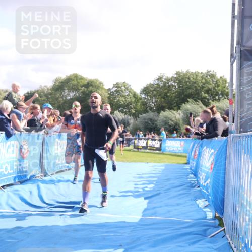 25.08.2024 - Elbe Triathlon Hamburg H.Heesch http://msf.ph/oto/6885464 25.08.2024 11:24:32 Ziel 255, 269, 327, 438, 534, 697 meine-sportfotos.de