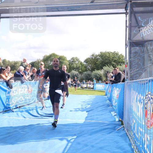 25.08.2024 - Elbe Triathlon Hamburg H.Heesch http://msf.ph/oto/6885476 25.08.2024 11:24:32 Ziel 255, 269, 327, 438, 534, 697 meine-sportfotos.de
