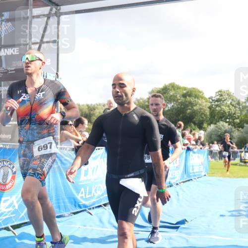 25.08.2024 - Elbe Triathlon Hamburg H.Heesch http://msf.ph/oto/6885483 25.08.2024 11:24:33 Ziel 255, 269, 327, 438, 534, 697 meine-sportfotos.de