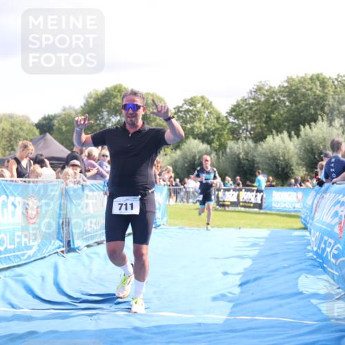 25.08.2024 - Elbe Triathlon Hamburg H.Heesch http://msf.ph/oto/6885484 25.08.2024 11:31:38 Ziel 366, 711, 736, 784 meine-sportfotos.de